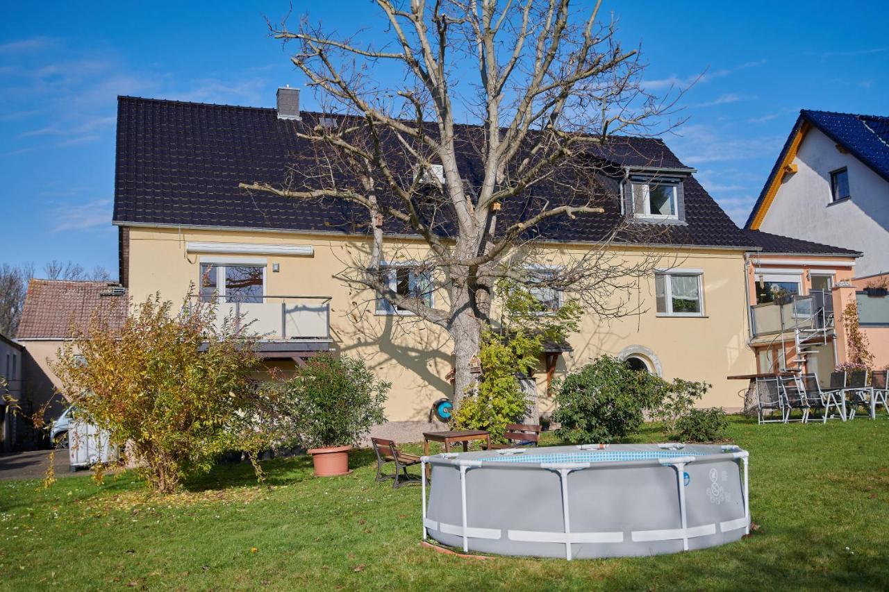 Gemuetliche Ferienwohnung In Laendlicher Lage Riesa Exterior photo